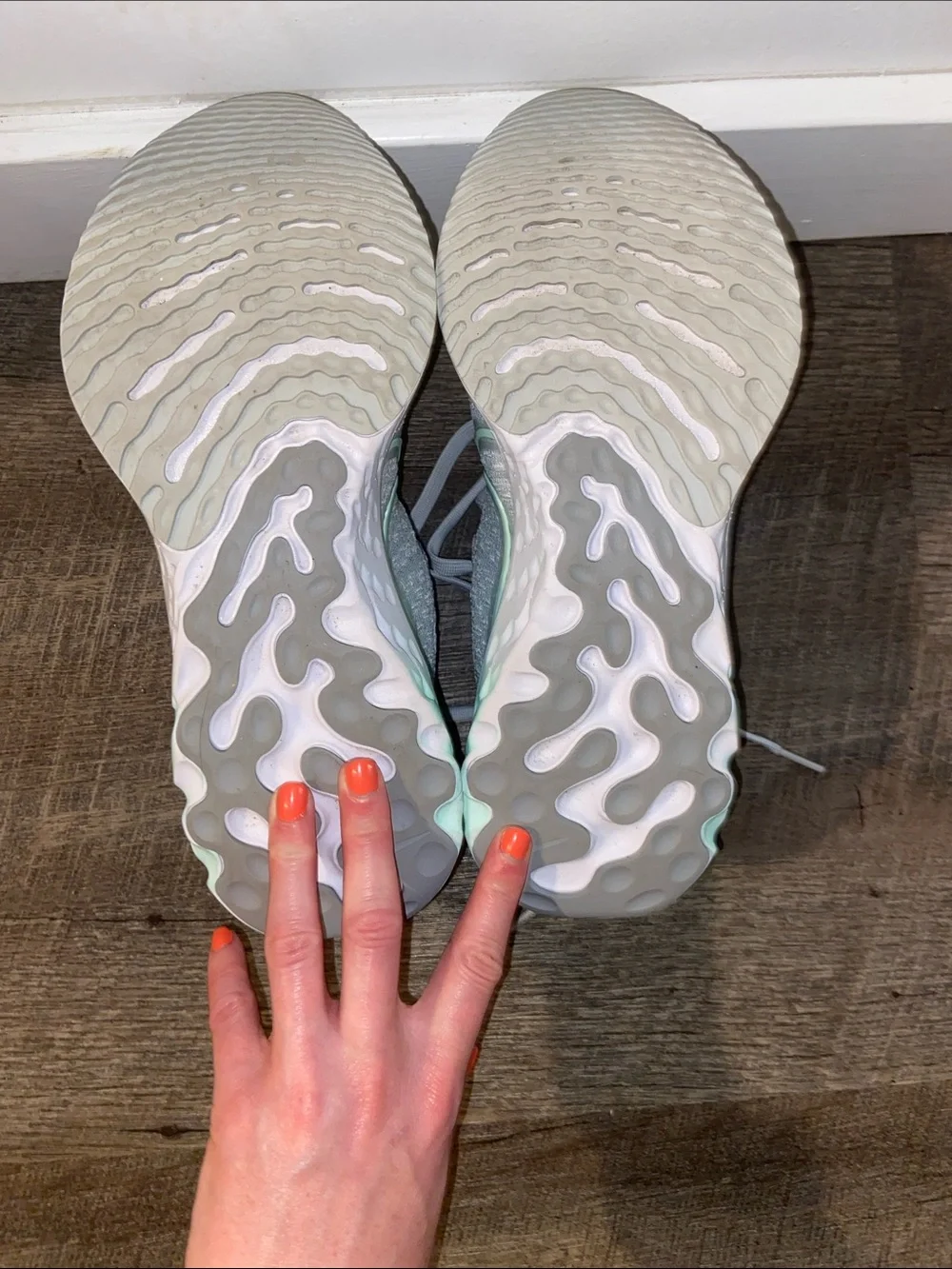 Nike light gray